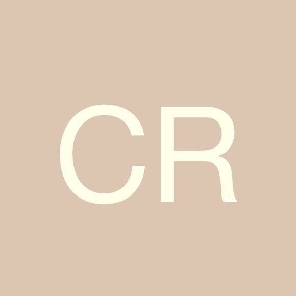 Meet your Posher, Christina - Picture 1 of 2